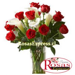 1804 Florero de 12 Rosas importadas + 06 Calas